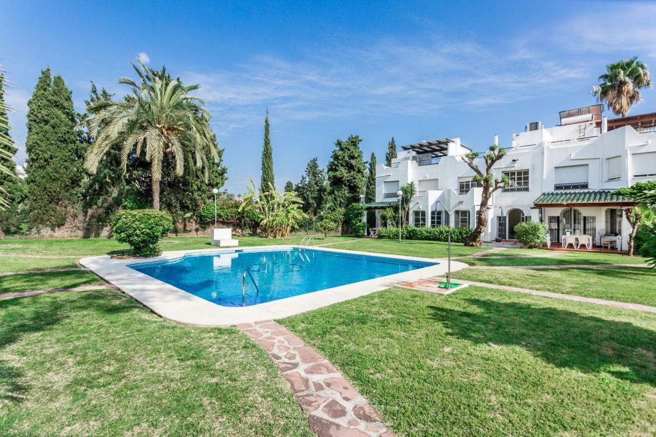 Mini Motel at Los NaranjosGC Marbella Bagian luar foto